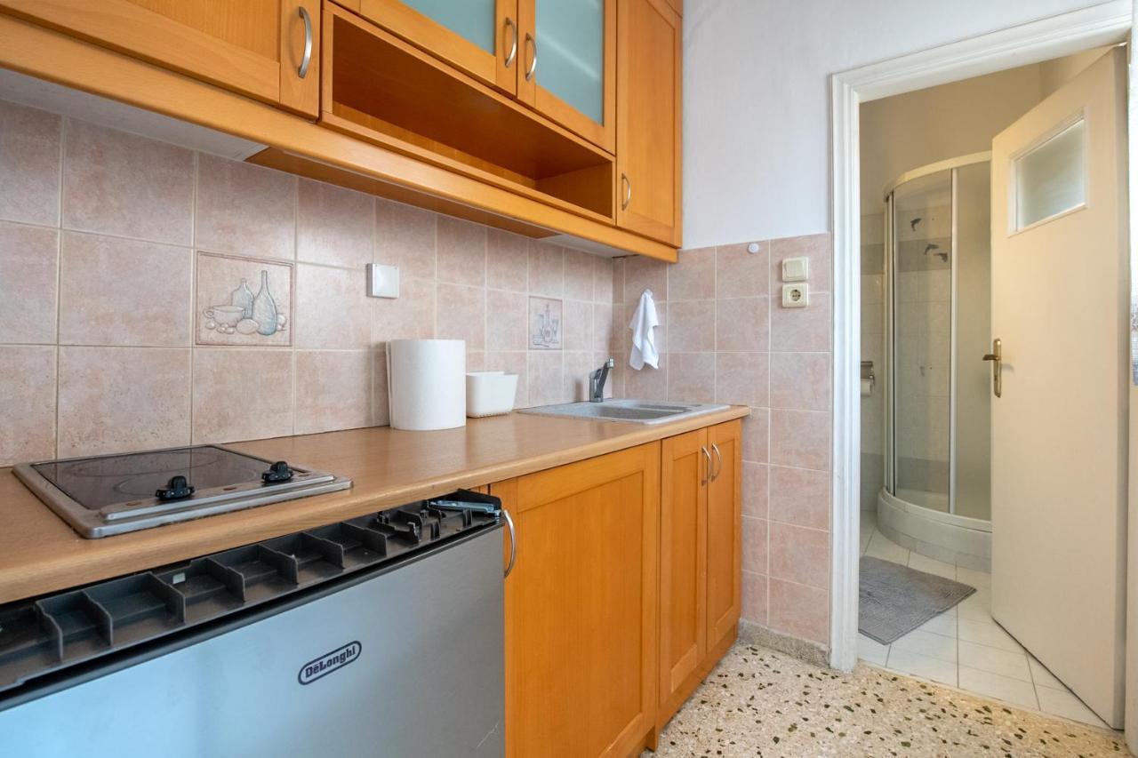 Penthouse Under Acropolis Hill Apartman Athén Kültér fotó